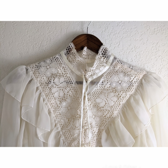 VINTAGE Lace Mesh Cottagecore Long Sleeve Blouse - Picture 3 of 6